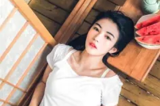 关晓彤被内涵潜规则：更可怕的是所有人都在等塌房