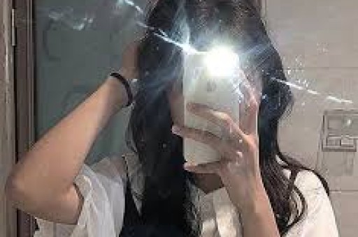 “网红美女律师”塌房后续：警方调查男友抛弃网友深扒还有隐情